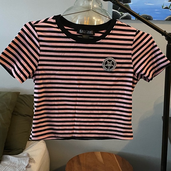 COPY - Blackcraft Cult Cropped Baby Tee XL EUC - Picture 4 of 10